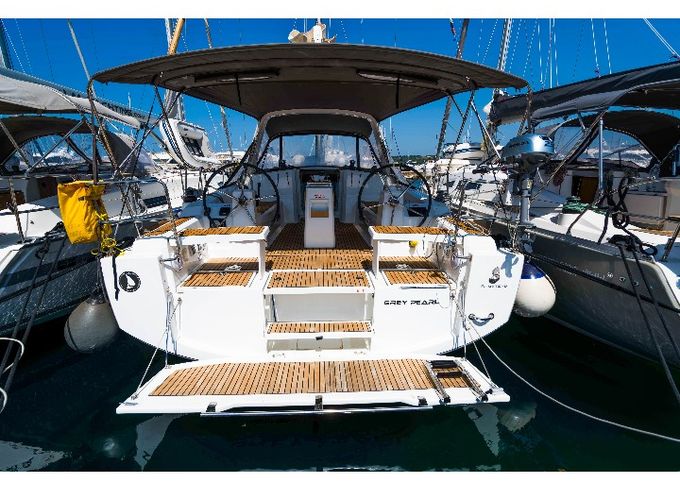 Beneteau Oceanis 38