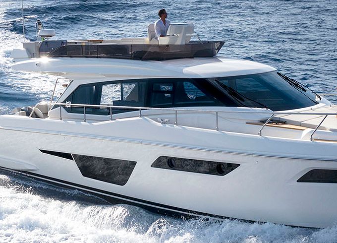 Ferretti Yachts 500