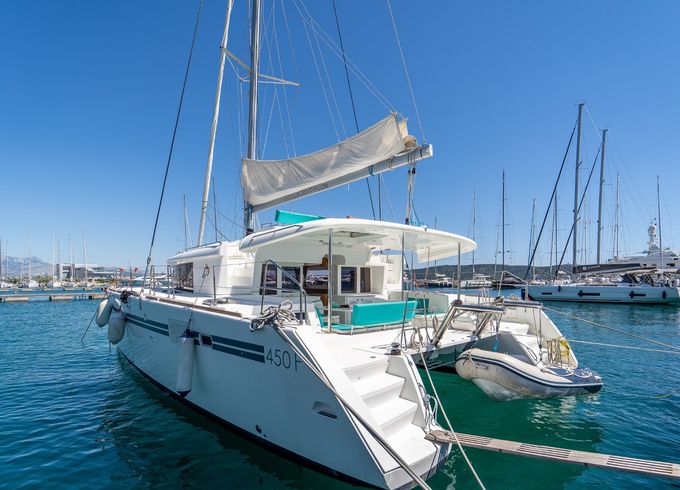 Lagoon 450 F