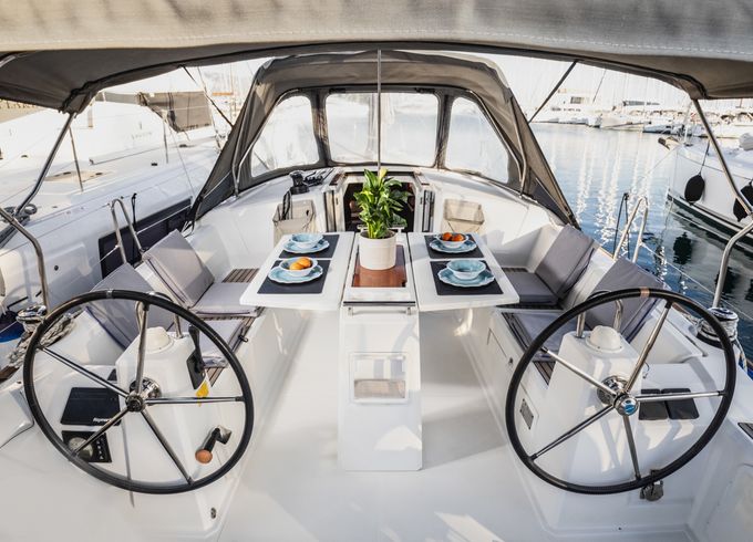 Beneteau Oceanis 38.1