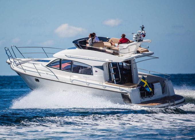 Nimbus Boats Nimbus 405 Flybridge