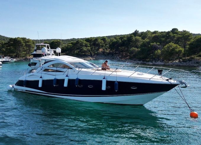 Sunseeker Portofino 53