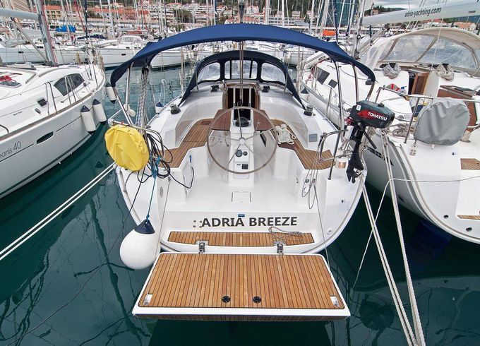 Bavaria Cruiser 33