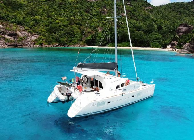 Lagoon 380
