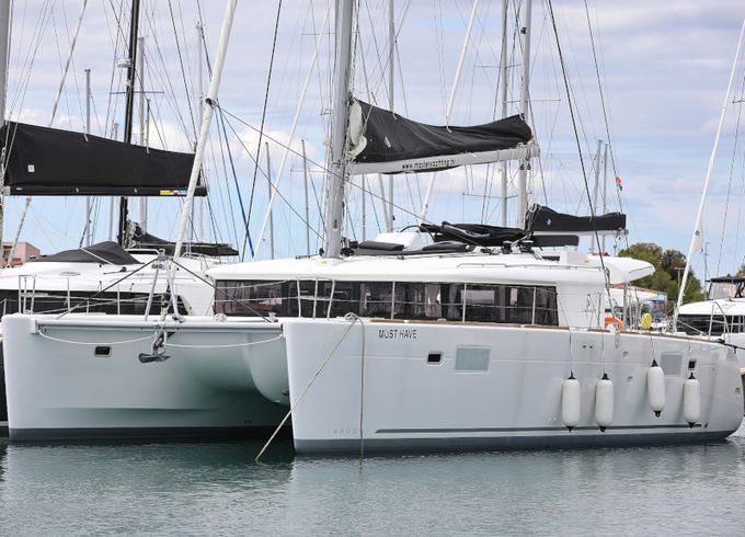 Lagoon 450 F