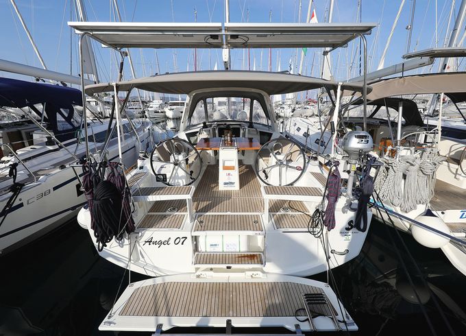 Beneteau Oceanis 38.1