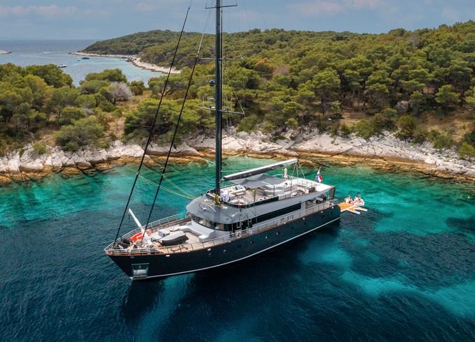 M/s Rara Avis