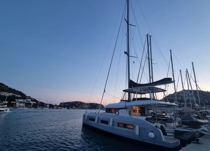 Lagoon 55