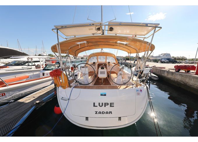 Bavaria Cruiser 37