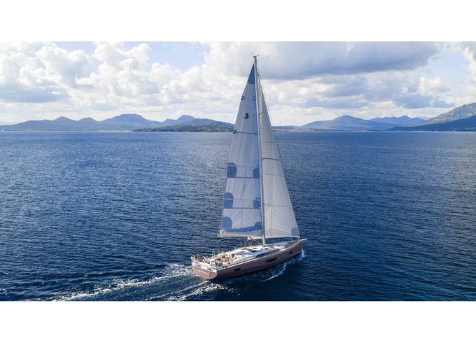 Beneteau Oceanis 52