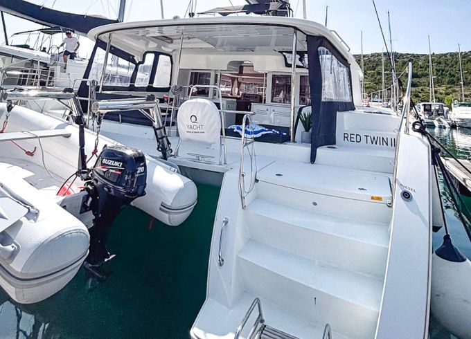 Lagoon 450 F
