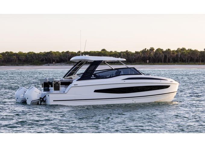 Aquila Boats Aquila 32 Sport