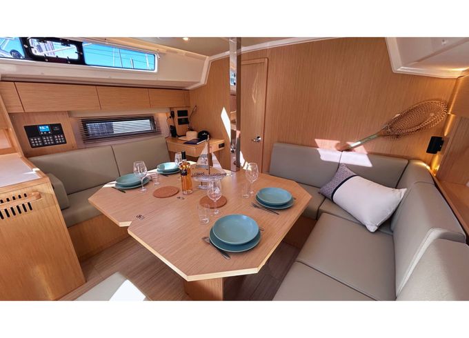 Bavaria C42