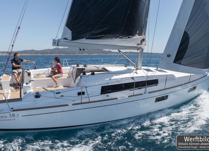 Beneteau Oceanis 38.1