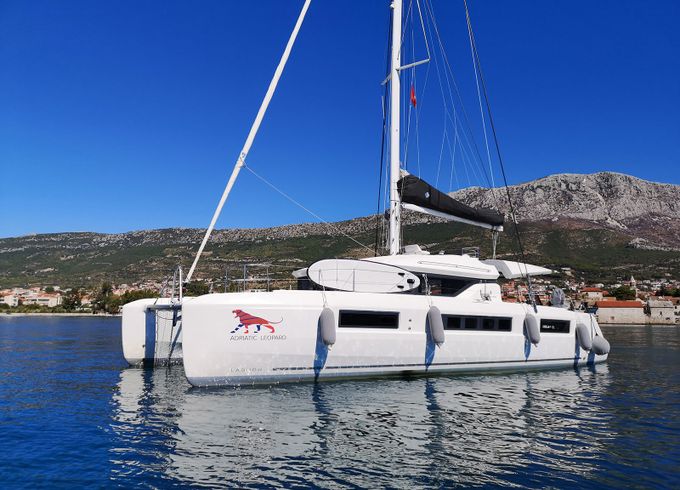 Lagoon 50