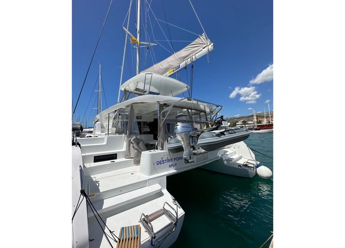 Lagoon 46 Fly