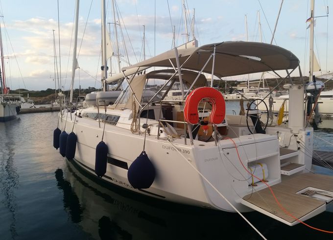 Dufour Yachts Dufour 390