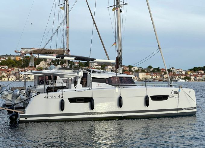 Fountaine Pajot Astrea 42