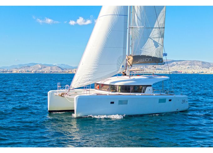 Lagoon 39