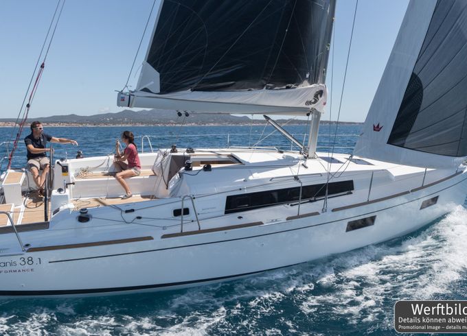 Beneteau Oceanis 38.1