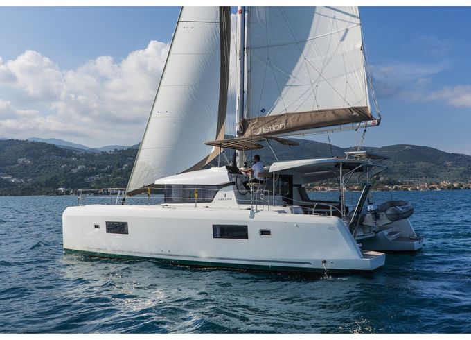 Lagoon 42 A/c & Gen & Wm
