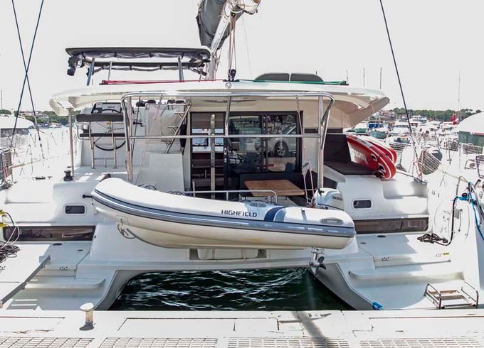 Lagoon 42