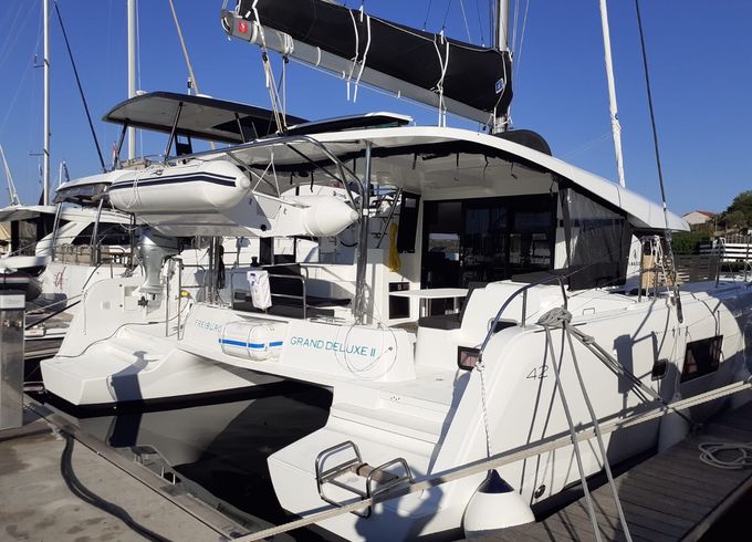 Lagoon 42