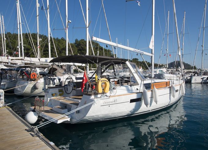 Beneteau Oceanis 45