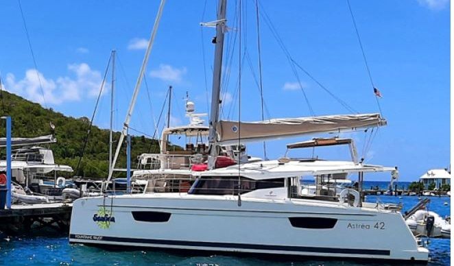 Fountaine Pajot Astrea 42