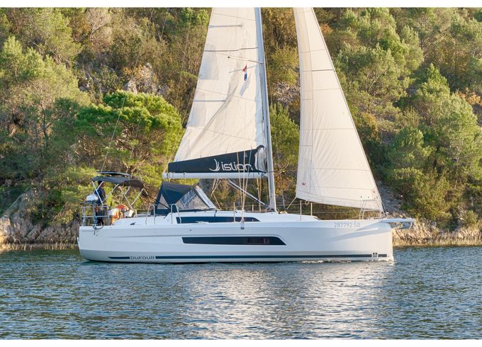Dufour Yachts Dufour 37