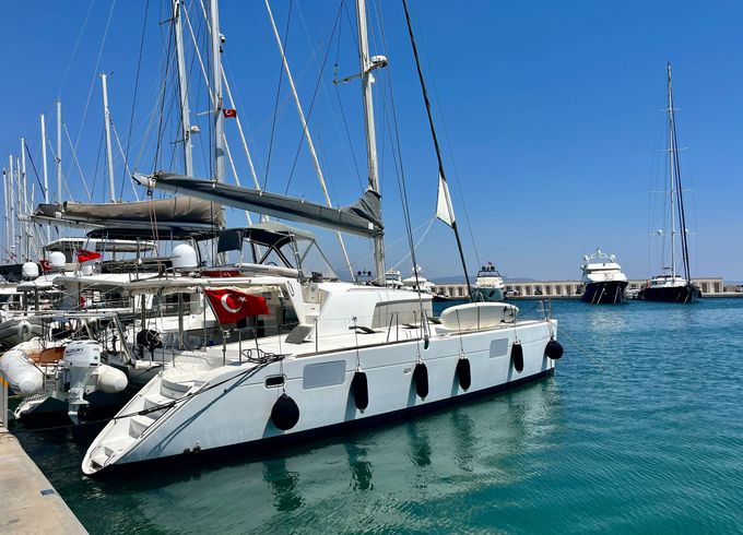 Lagoon 440