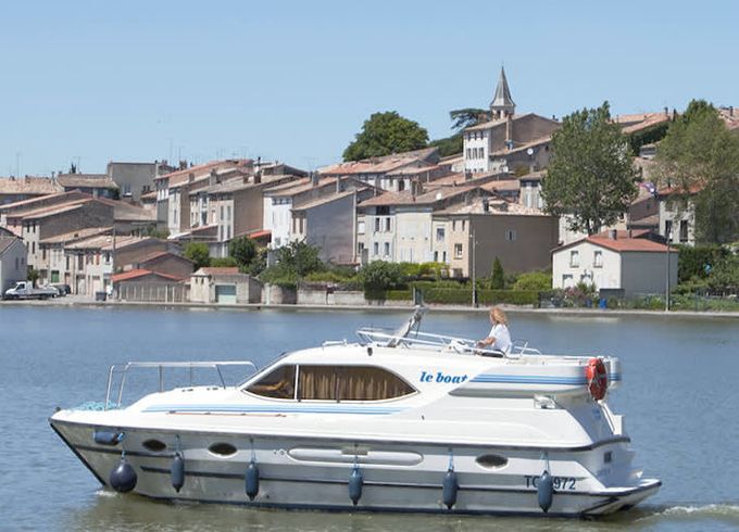 Le Boat Countess