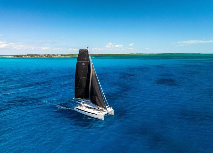 Leopard Catamarans / Robertson & Caine Leopard 52