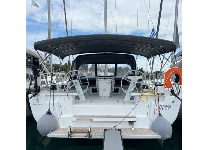 Beneteau Oceanis 51.1