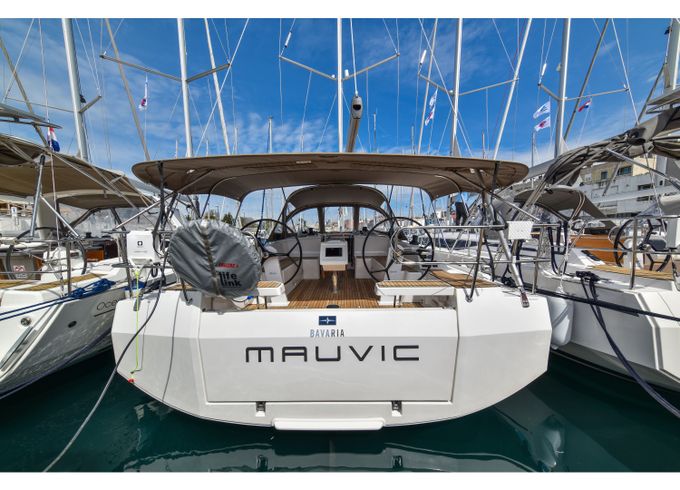 Bavaria C42