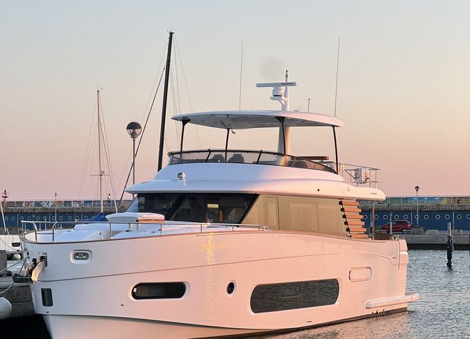 Azimut Yachts Azimut Magellano 66