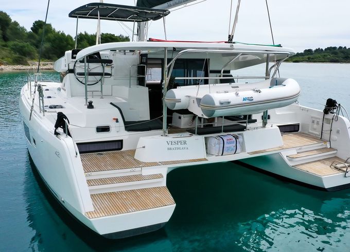 Lagoon 42