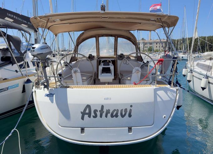 Bavaria Cruiser 37