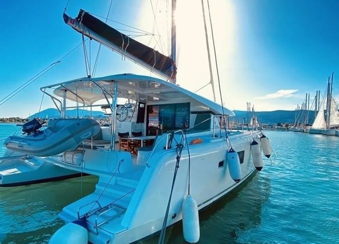 Lagoon 42