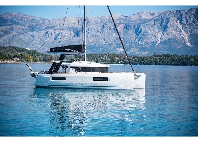 Lagoon 40
