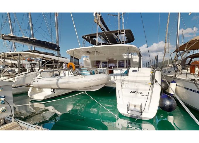 Lagoon 450 Fly