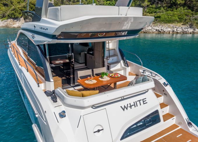 Azimut Yachts Azimut 53 Fly
