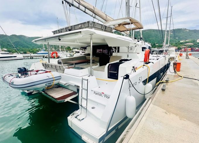 Fountaine Pajot Aura 51