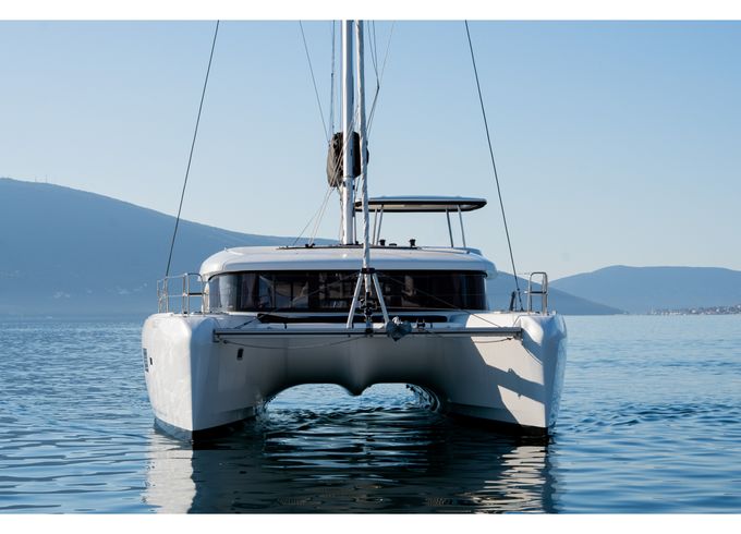 Lagoon 42