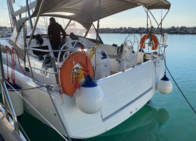 Jeanneau Sun Odyssey 410 (3 Cab.)