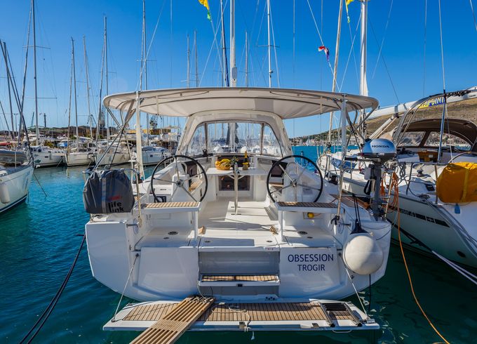 Beneteau Oceanis 38.1