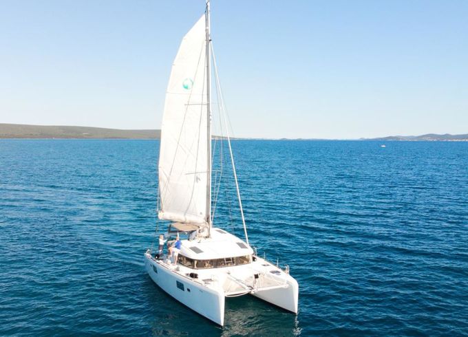 Lagoon 39
