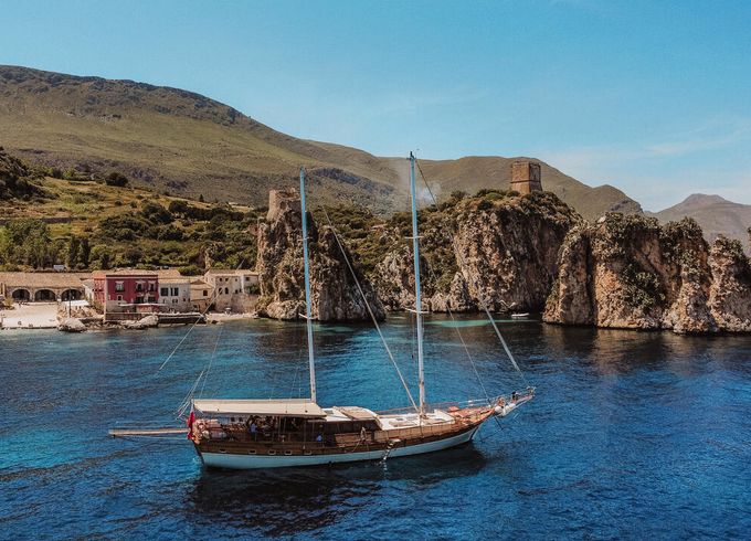 Ticari Yacht Hande