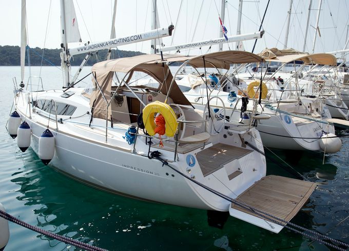 Elan Impression 35