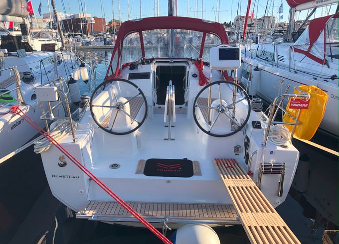 Beneteau Oceanis 30.1